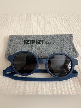 Izipizi baby sunglasses